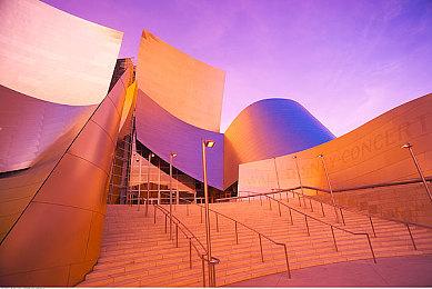 幻想世界大战略游戏《伊格利亚战记》版本转正並推出全新DLC，史低折扣进行中！